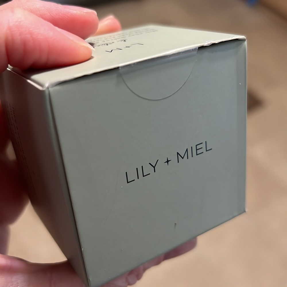 MELT Makeup Cleansing Balm - Picture 6 of 10